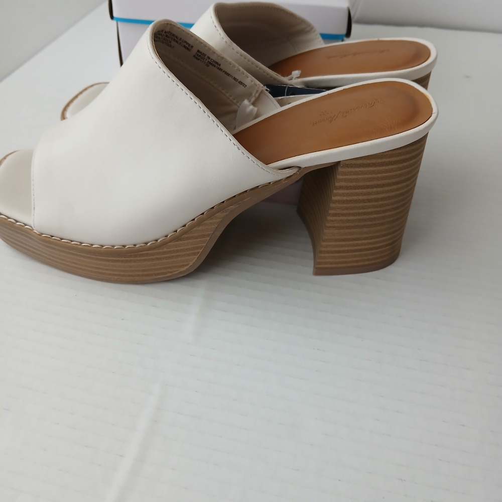 Universal Thread White Open-Toe Platform Mule Hee… - image 2
